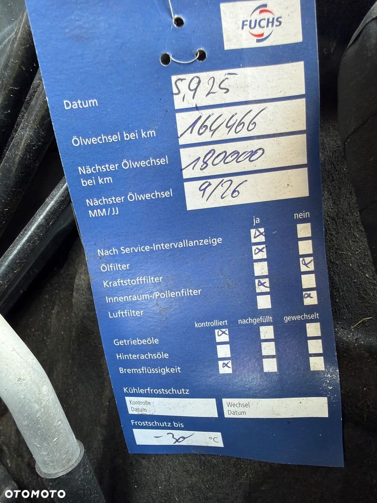 Audi A6 Avant 2.0 TDI Ultra S tronic - 25