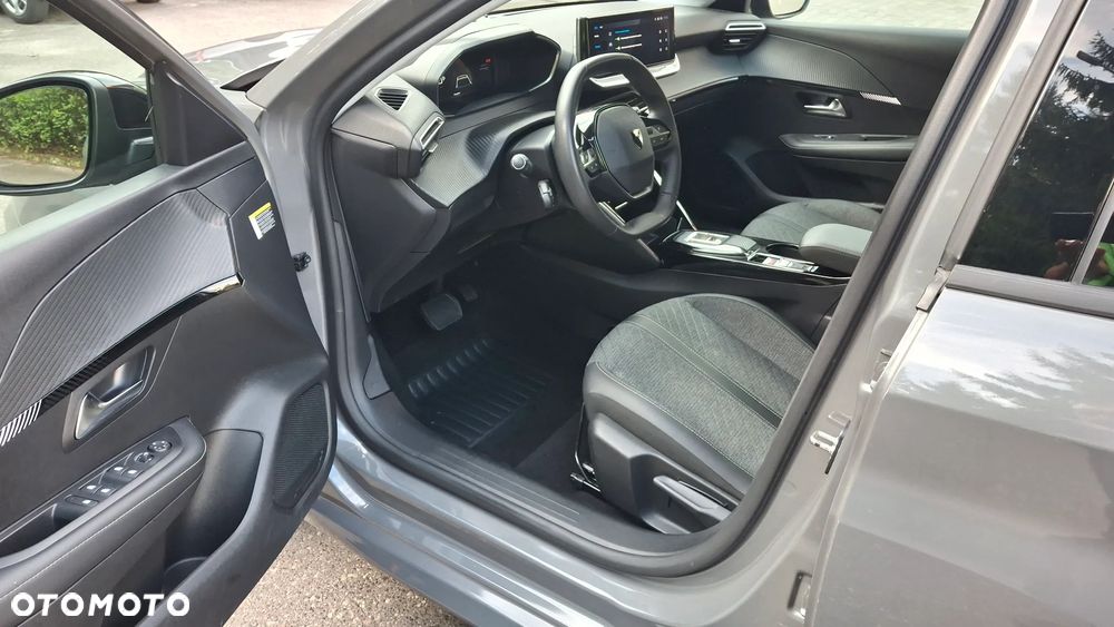 Peugeot 208 Elektromotor 136 Allure Pack - 21