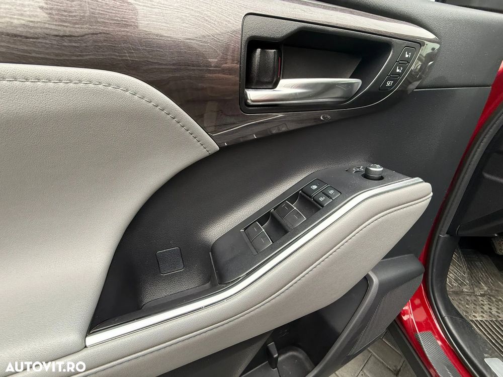 Toyota Highlander 2.5 L Dynamic Force 248CP Luxury Pearly - 22