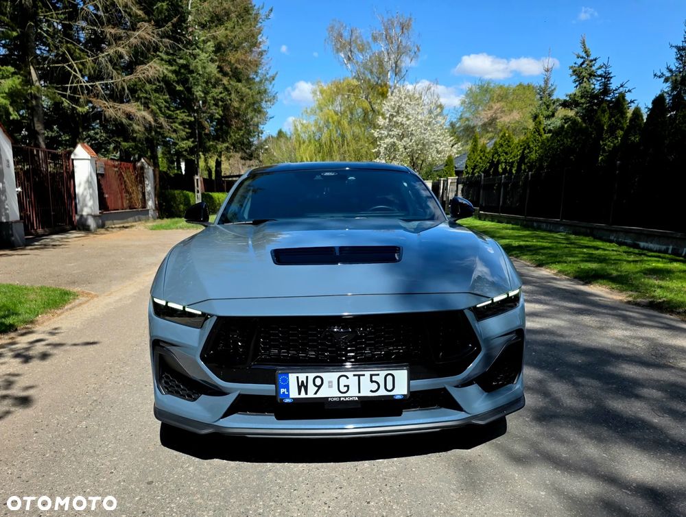 Ford Mustang - 8