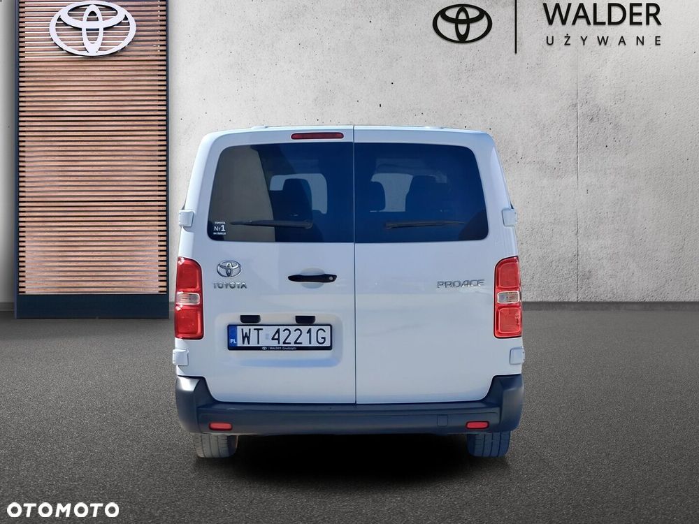 Toyota PROACE VERSO - 5