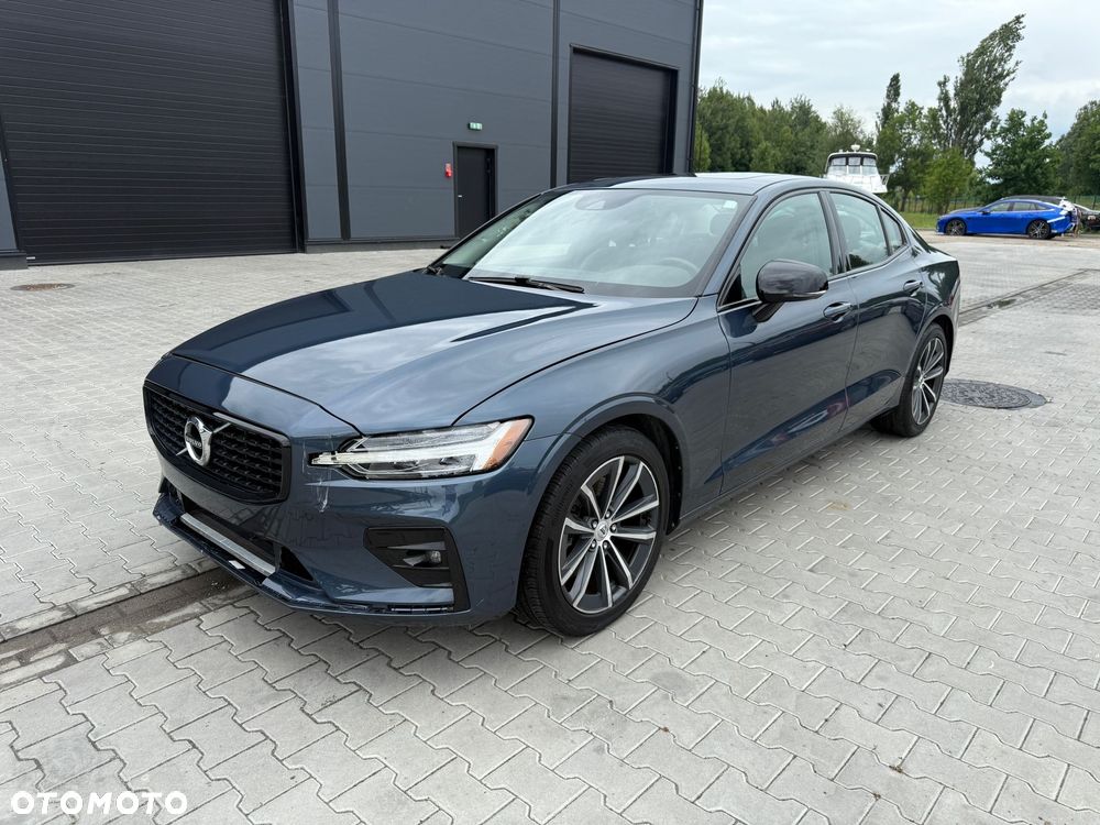 Volvo S60 T5 Momentum Pro