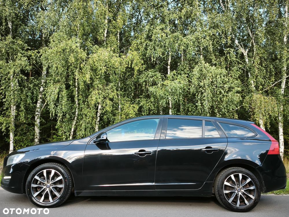 Volvo V60 D2 Drive-E Momentum - 3