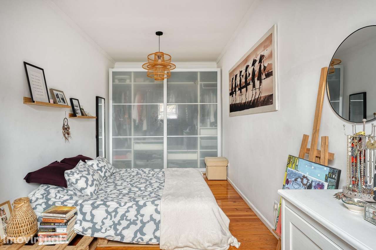 Apartamento T2 Renovado no Último Andar em Alcântara - Grande imagem: 5/29