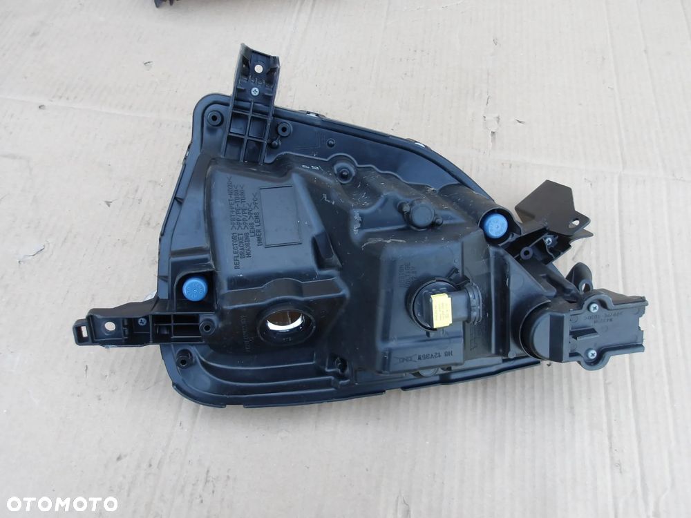 HALOGEN LEWY MITSUBISHI ECLIPSE CROSS W4323 - 10