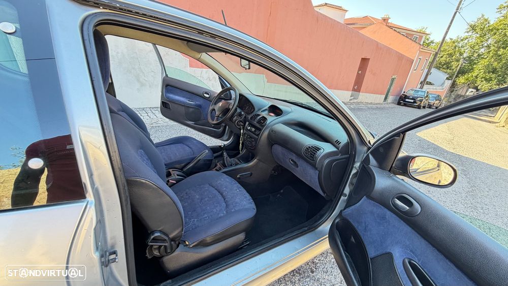 Peugeot 206 1.1 XR - 3