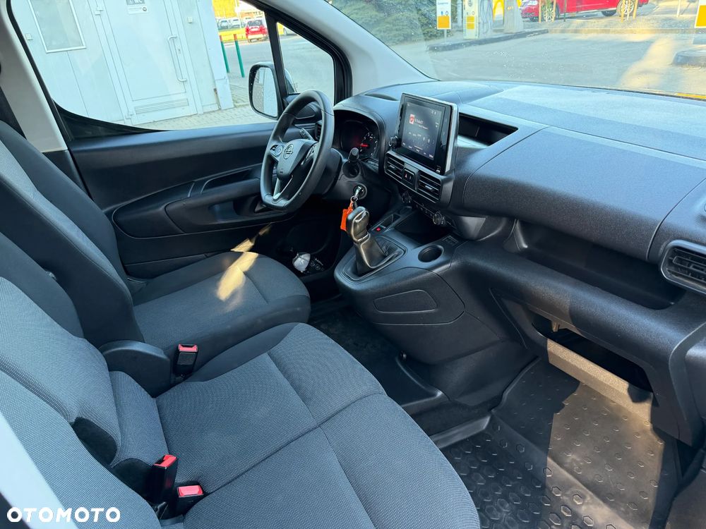 Opel COMBO, Berlingo, Partner - 11