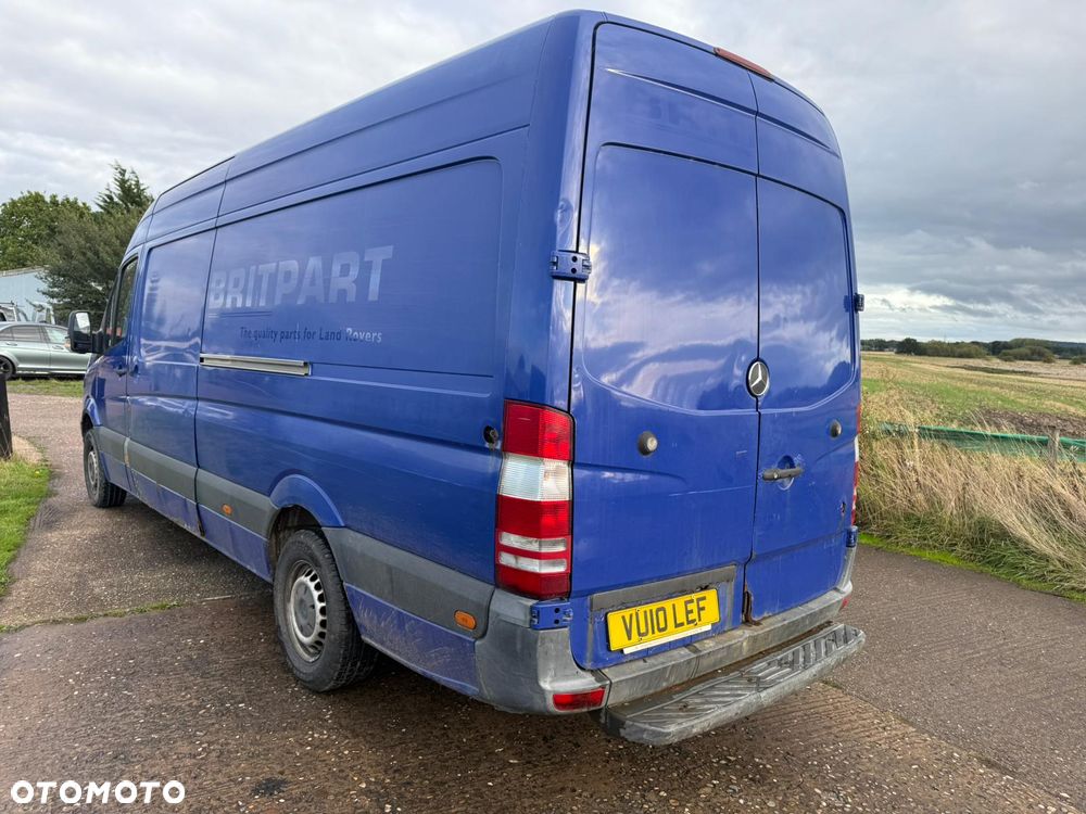 Mercedes-Benz Sprinter - 7