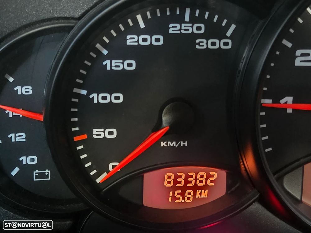 Porsche 911 (996) - 17