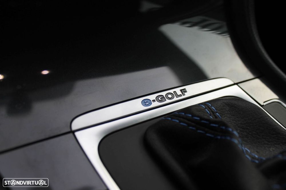 VW e-Golf AC/DC - 27