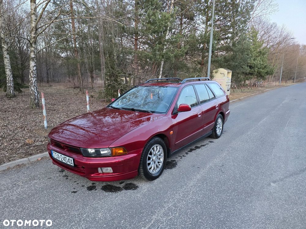 Mitsubishi Galant - 18