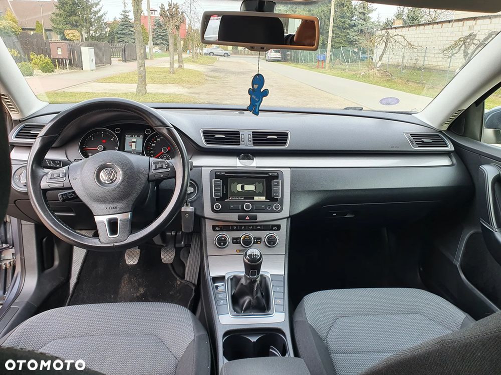 Volkswagen Passat 1.6 TDI BlueMotion - 8