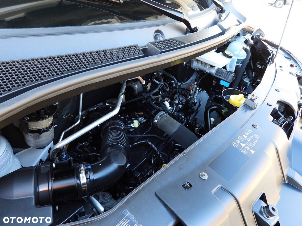 Renault MASTER PLANDEKA 8 PALET WEBASTO TEMPOMAT LEDY KLIMATYZACJA  165KM - 26