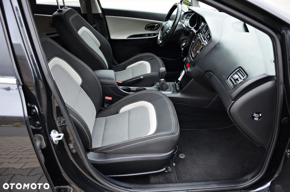 Kia Ceed 1.6 CRDi 128 Platinum Edition - 6