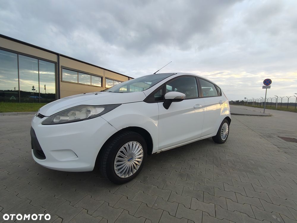 Ford Fiesta 1.4 TDCi Ambiente - 6