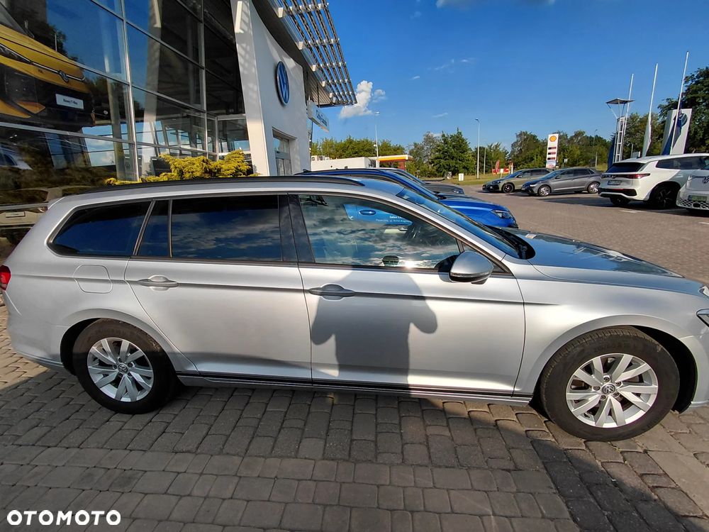 Volkswagen Passat - 14