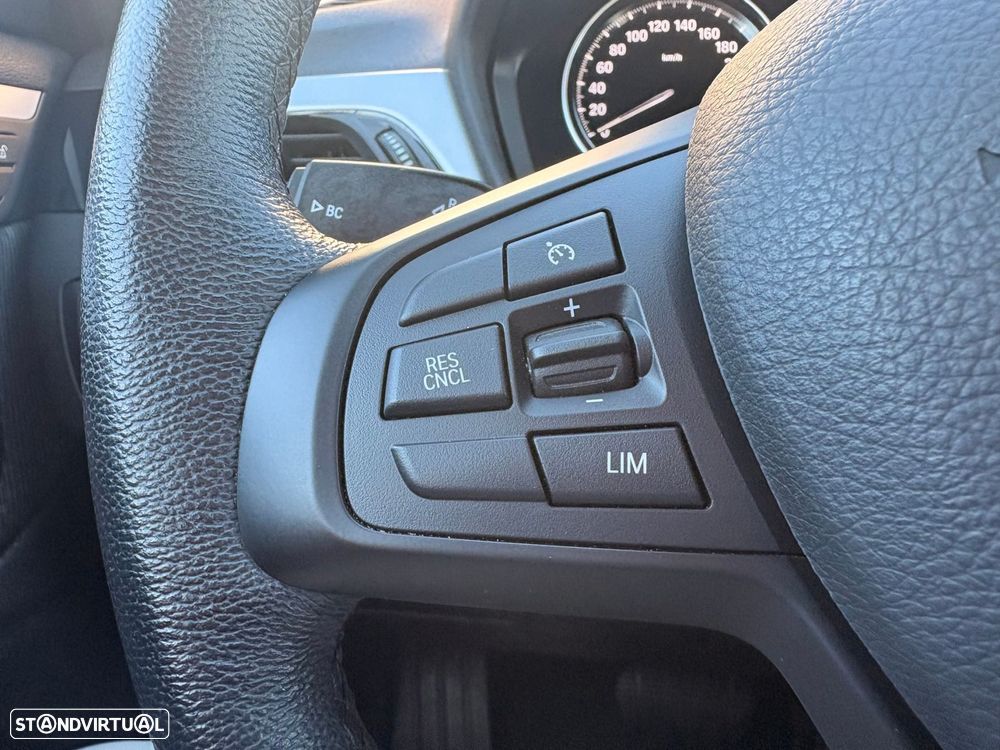 BMW X1 25 e xDrive - 39