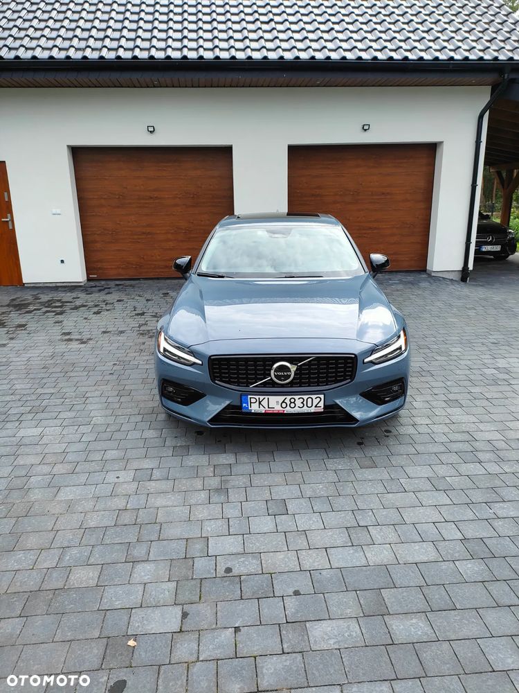Volvo S60 B5 B AWD Plus Dark - 3