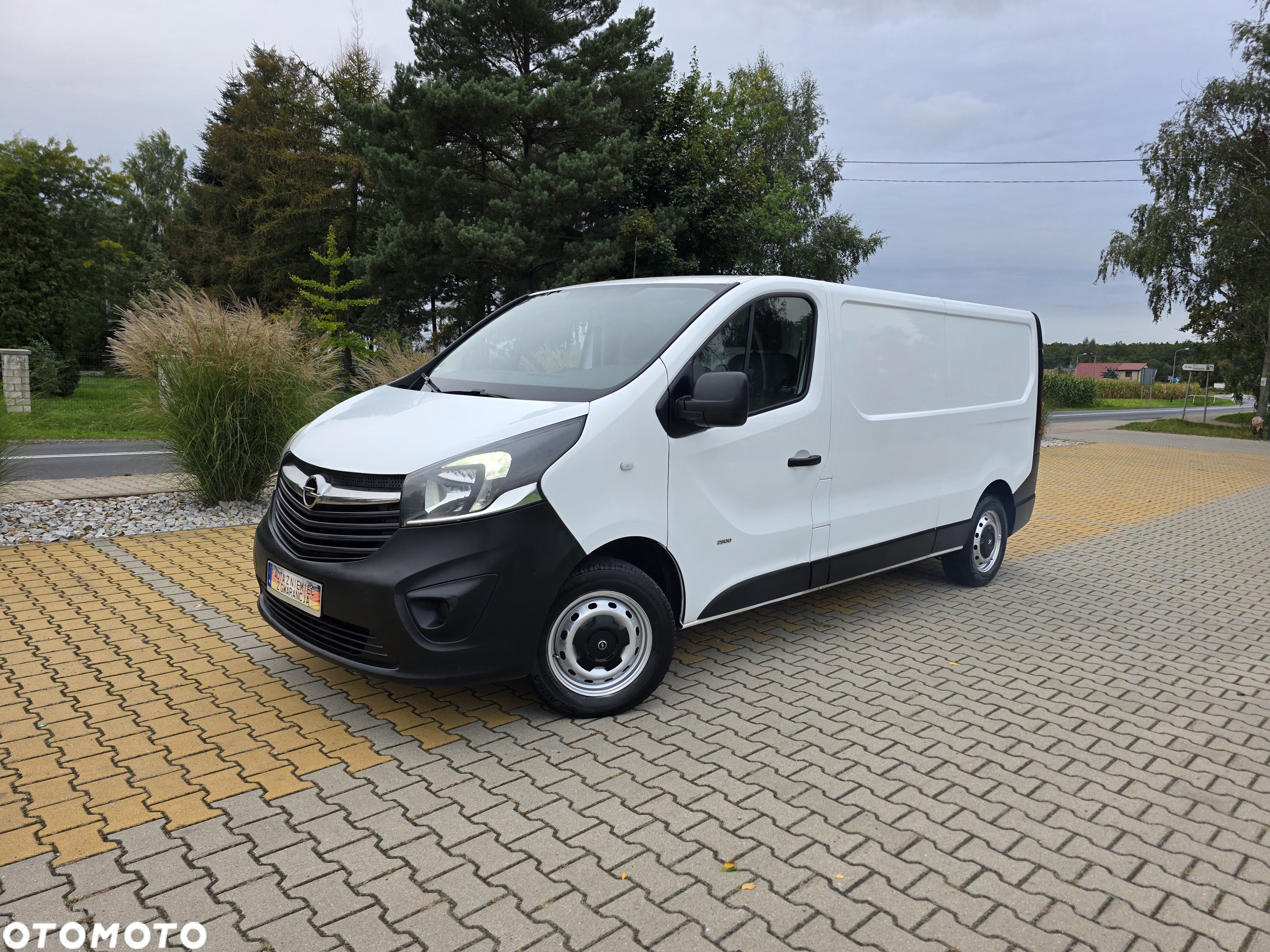 Opel Vivaro - 1