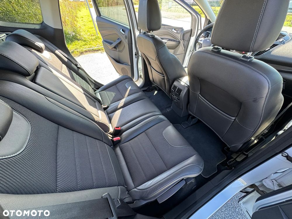 Ford Kuga - 23