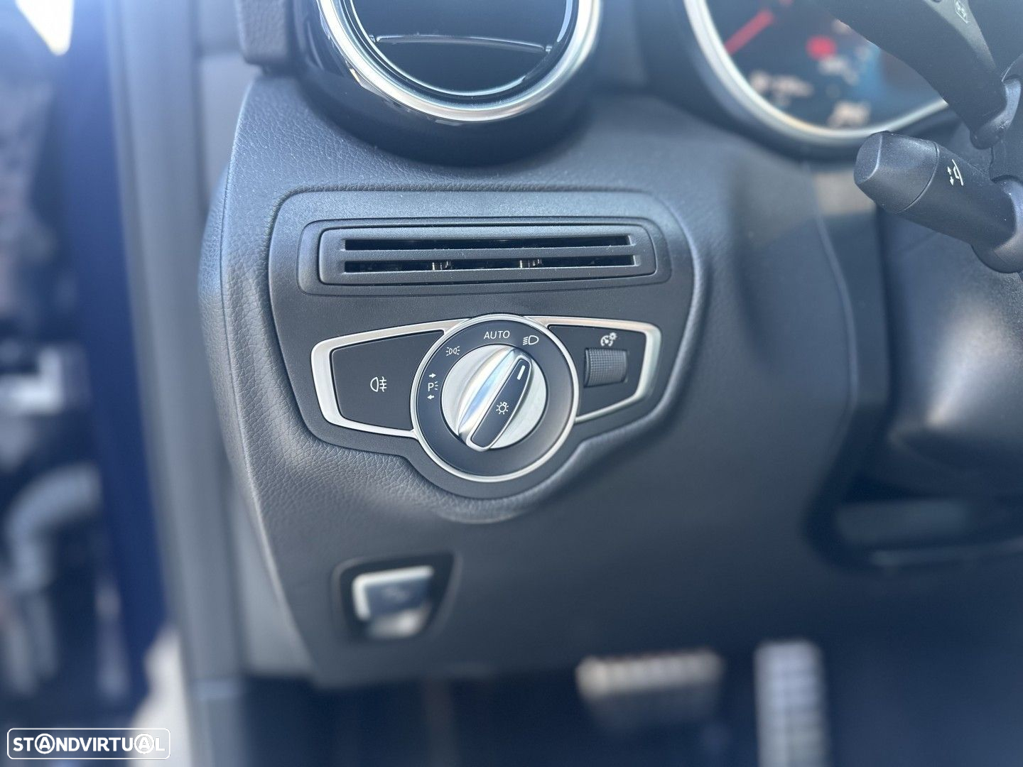 Mercedes-Benz GLC 300 e 4Matic 9G-TRONIC AMG Line - 19