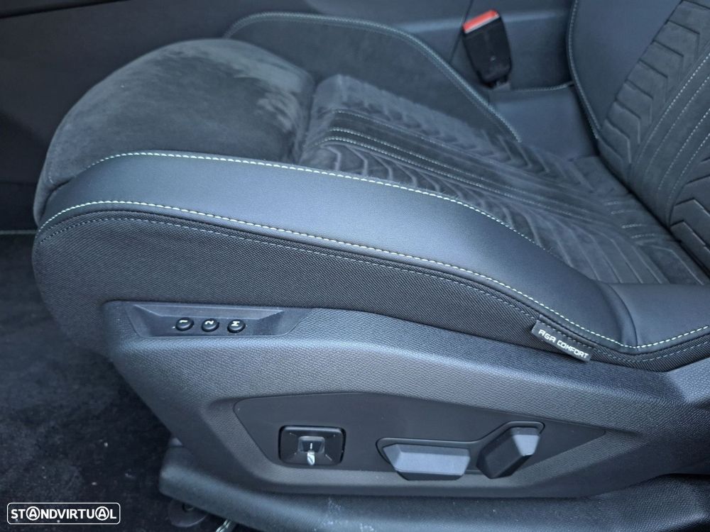 Peugeot 3008 1.6 Plug-in Hybrid GT e-DCS7 - 23