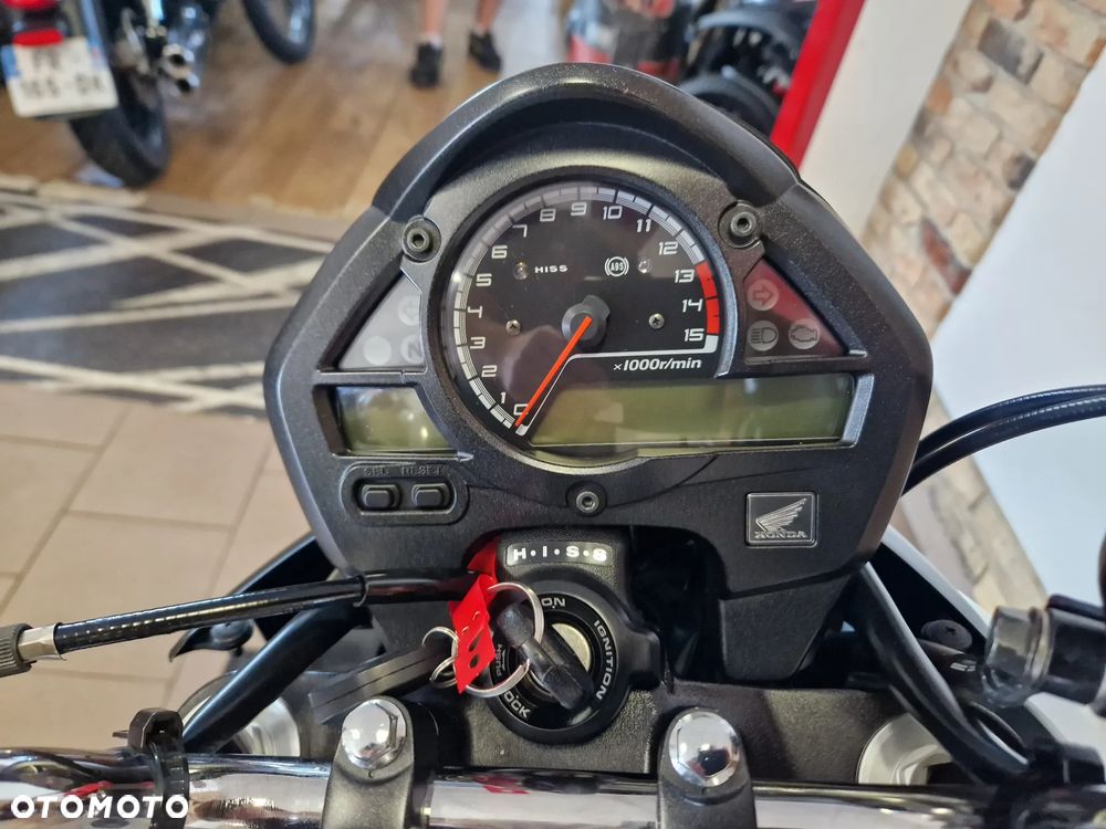 Honda Hornet - 11