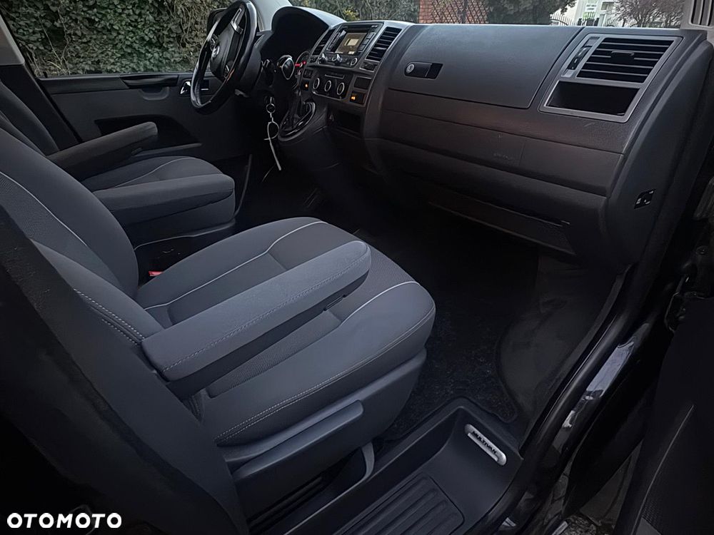 Volkswagen Multivan - 31
