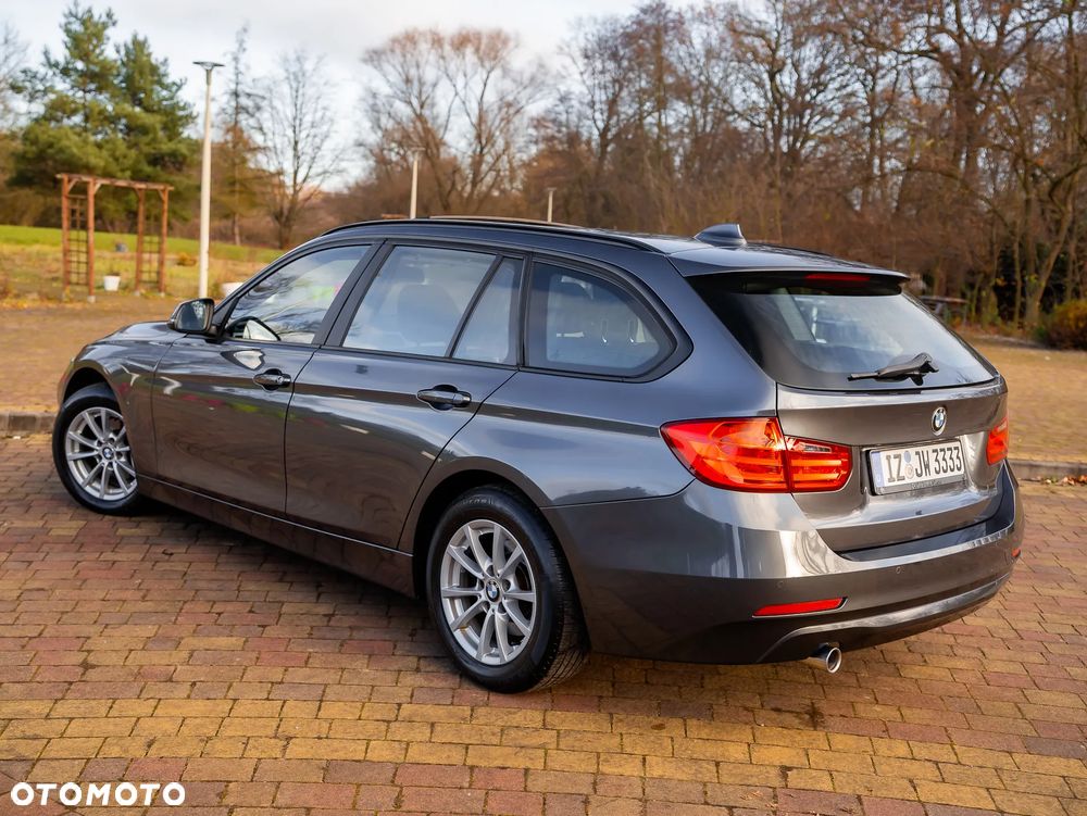 BMW Seria 3 318d Blue Performance - 17