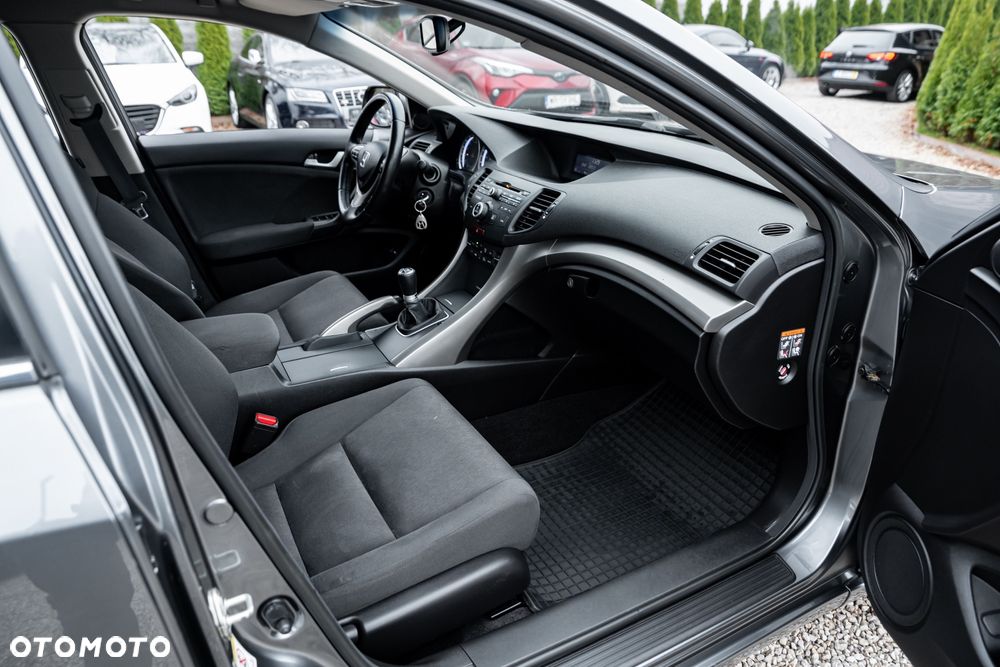 Honda Accord 2.0 S - 25