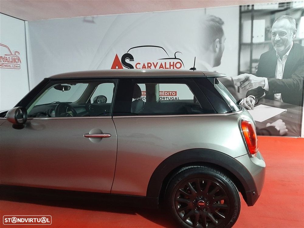 MINI 5 Portas One D - 15