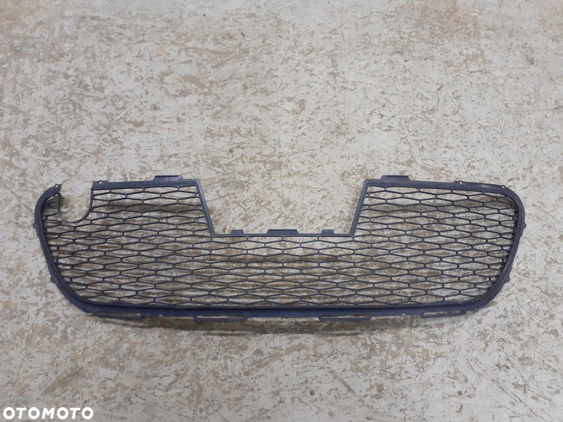 KRATKA ZDERZAKA ŚRODKOWA SEAT LEON II MS DESIGN 1PL653667 - 1