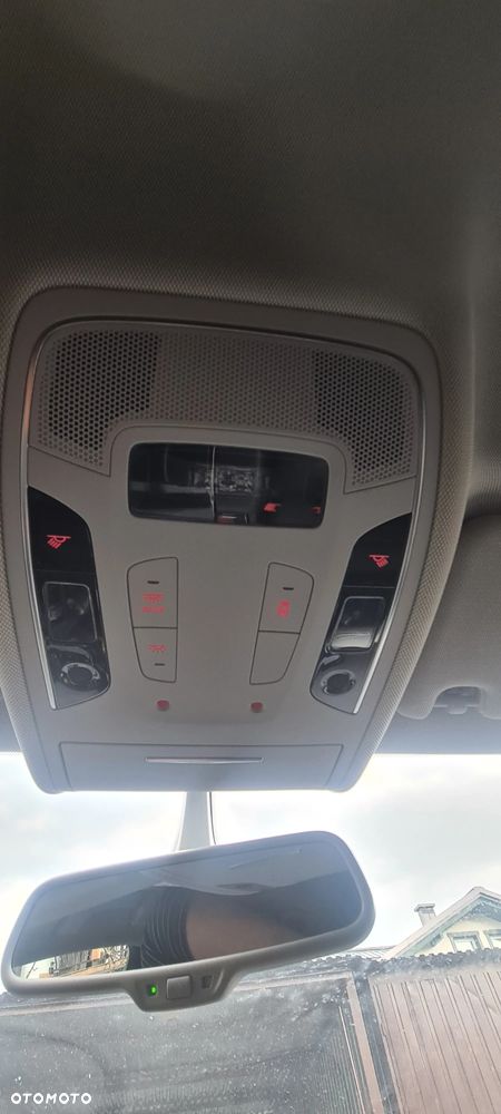 Audi A6 Avant 2.0 TDI Quattro S tronic - 34