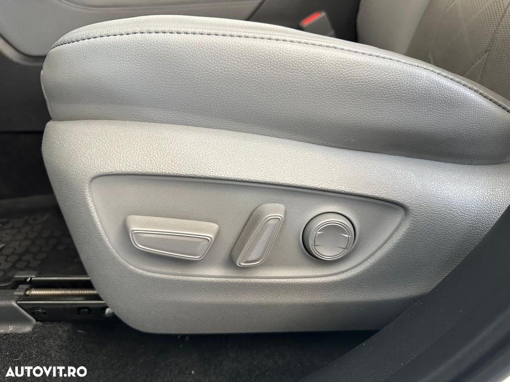 Toyota Highlander 2.5 L Dynamic Force 248CP Luxury Pearly - 36