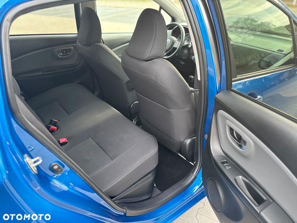 Toyota Yaris - 12