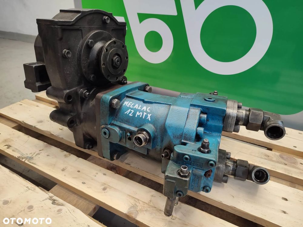 Silnik jazdy Mecalac 12 MTX (A6VM150DA100P007A) - 6