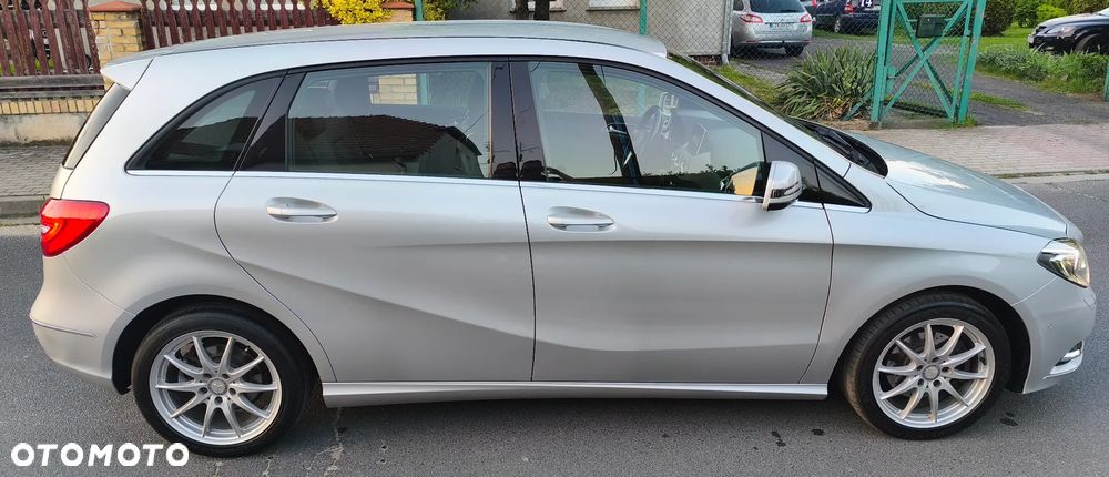 Mercedes-Benz Klasa B 180 (BlueEFFICIENCY) - 7