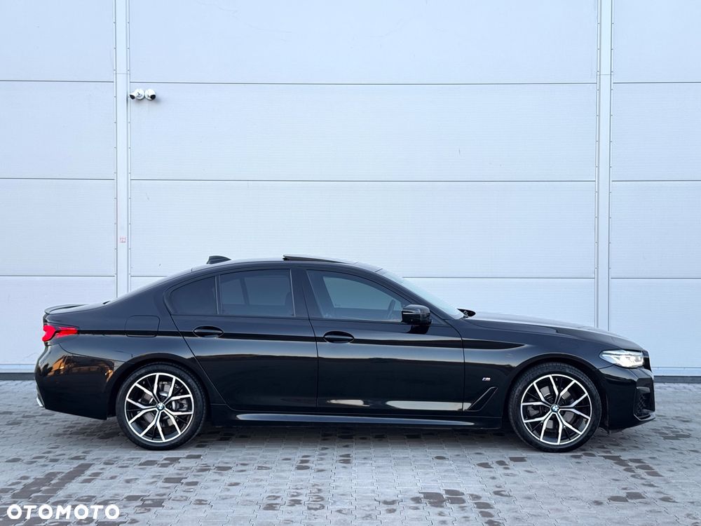 BMW Seria 5 520d xDrive M Sport sport - 36