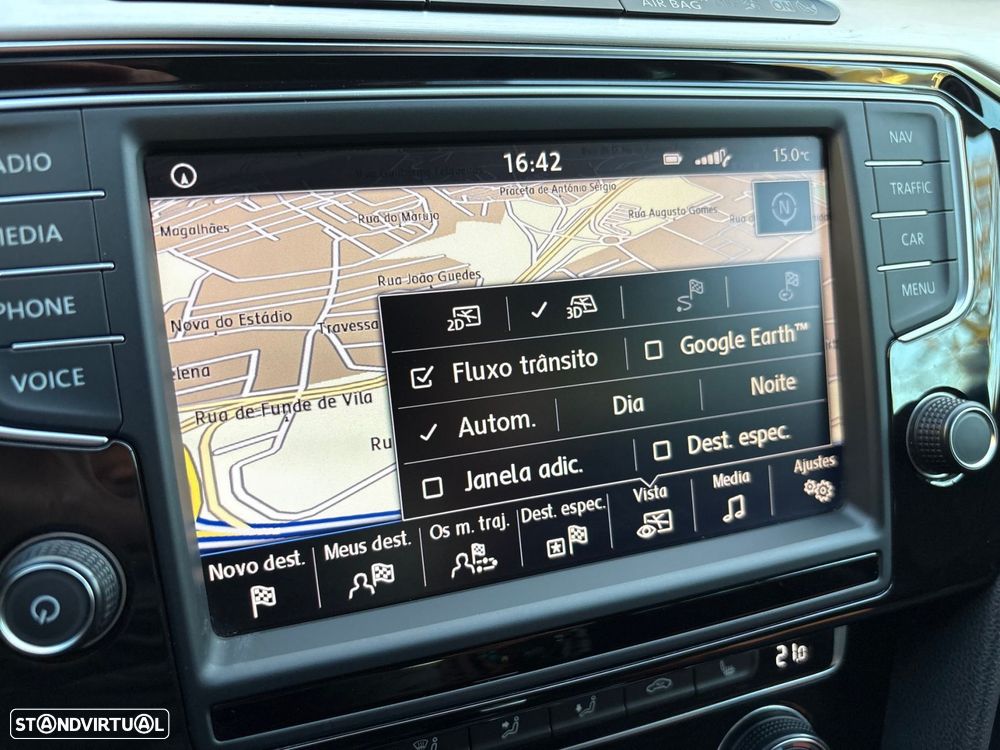 VW Passat Variant 2.0 TDi Highline DSG - 27