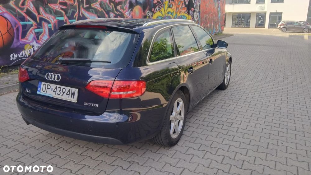 Audi A4 Avant 2010 photo 4