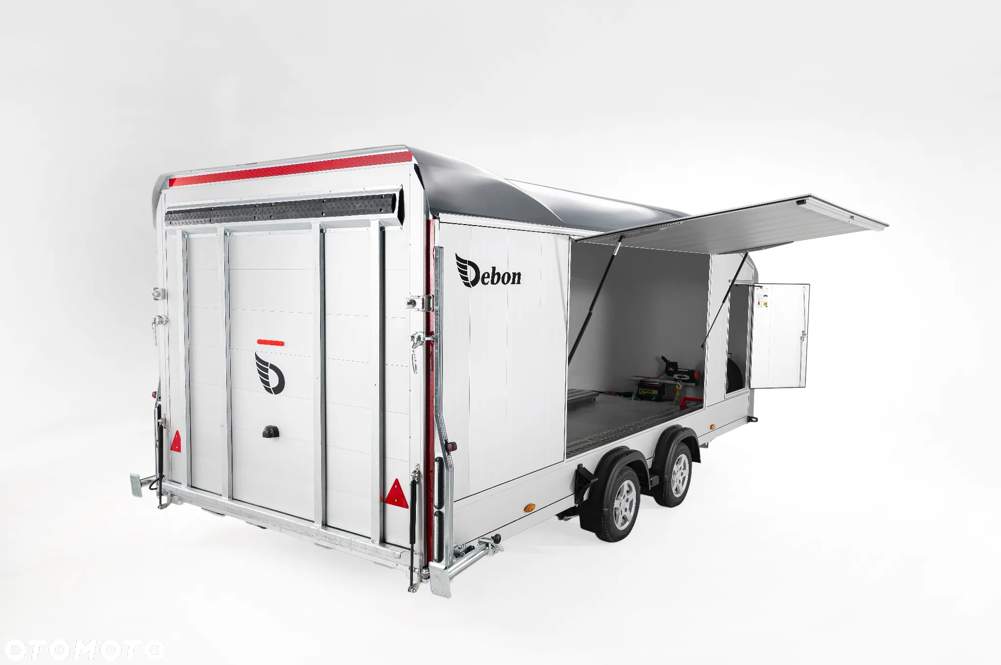 Debon Fourgon C2000 - 3