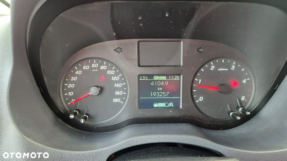 Mercedes-Benz Sprinter - 17