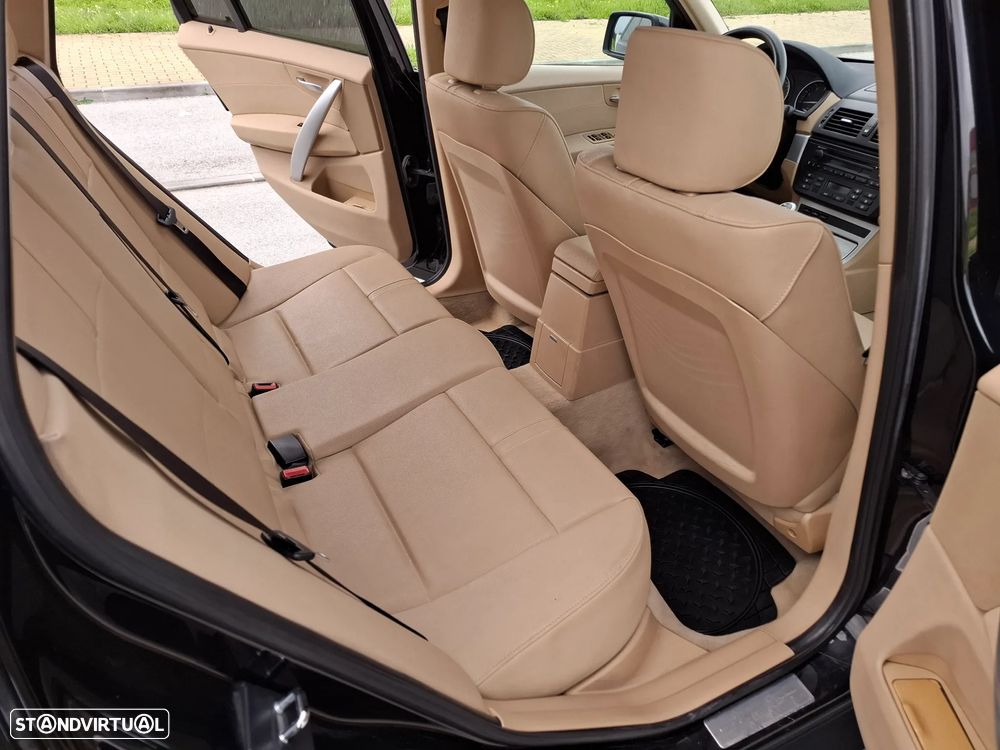 BMW X3 2.0 d - 7