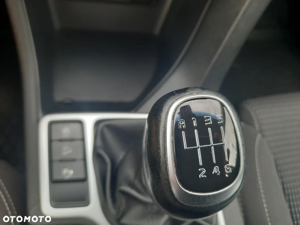 Kia Sportage 1.7 CRDI Business Line M 2WD - 17