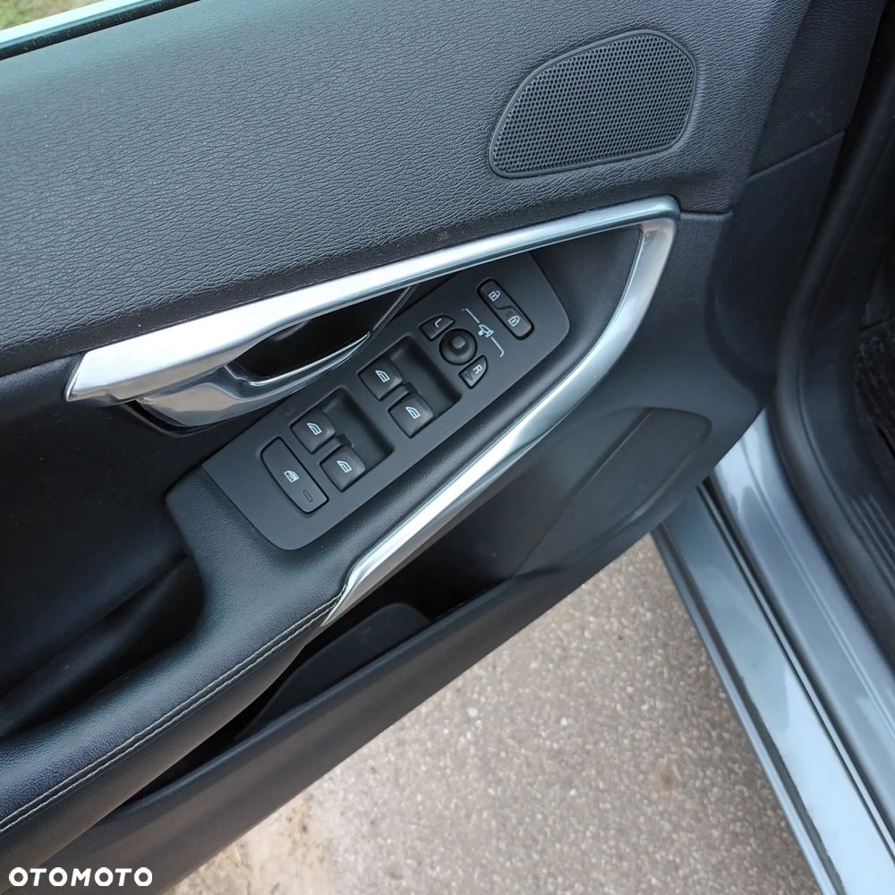 Volvo V40 D2 RDesign - 20