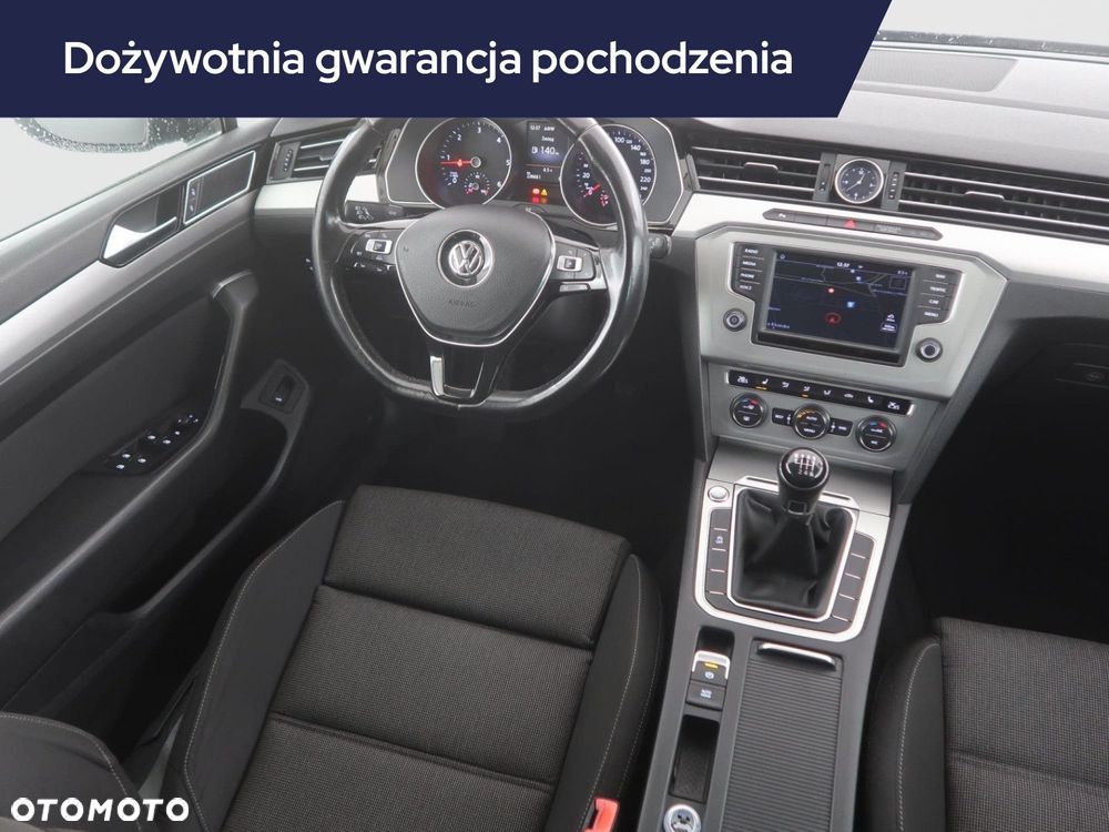 Volkswagen Passat Variant - 9