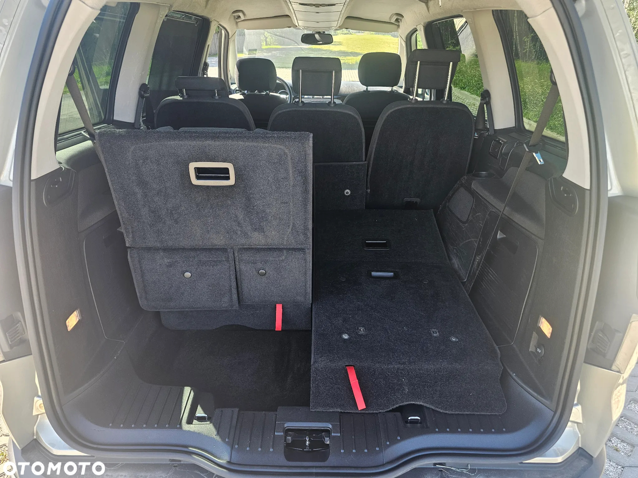 Ford Galaxy 2.0 TDCi Ghia - 16