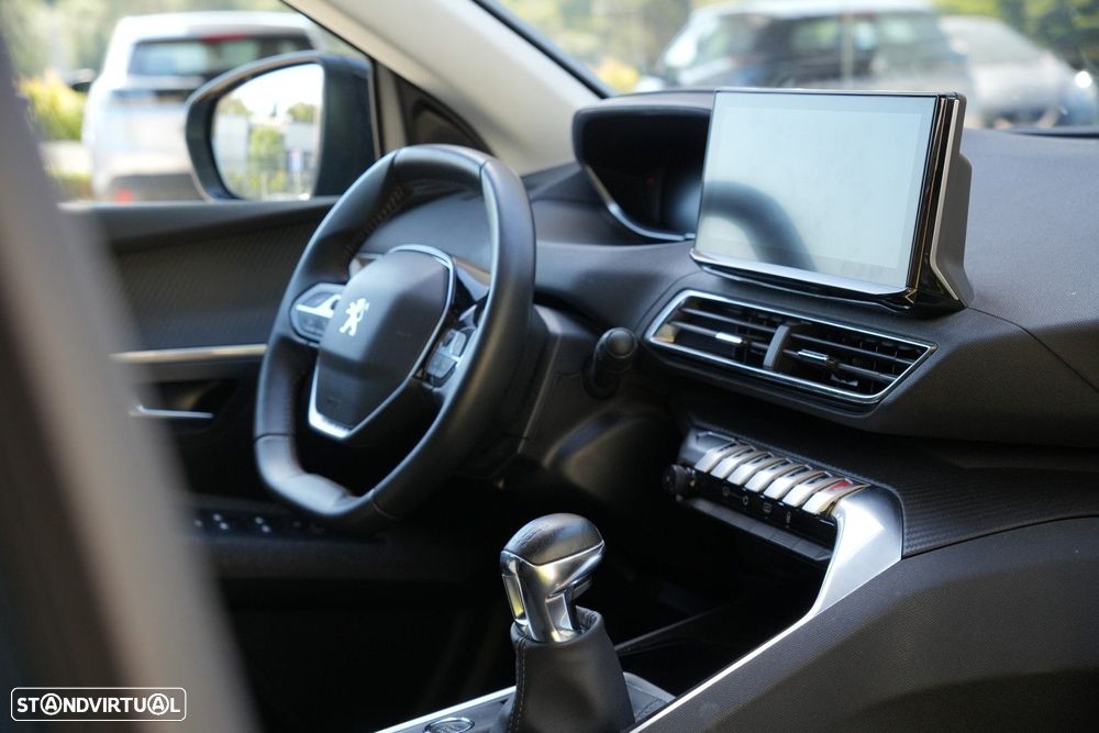 Peugeot 3008 1.2 PureTech Active Pack - 18