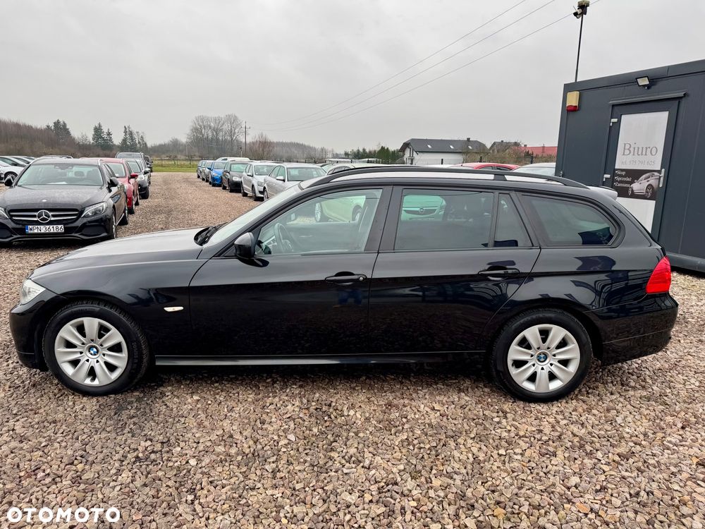 BMW Seria 3 318i - 12