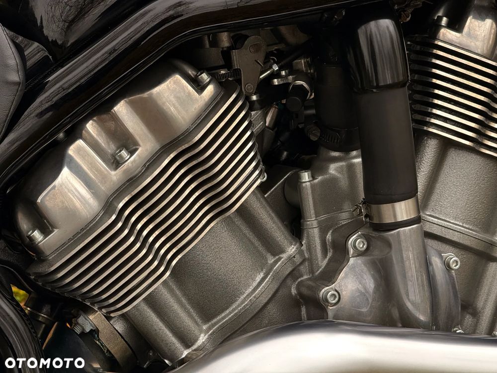 Harley-Davidson V-Rod Muscle - 34